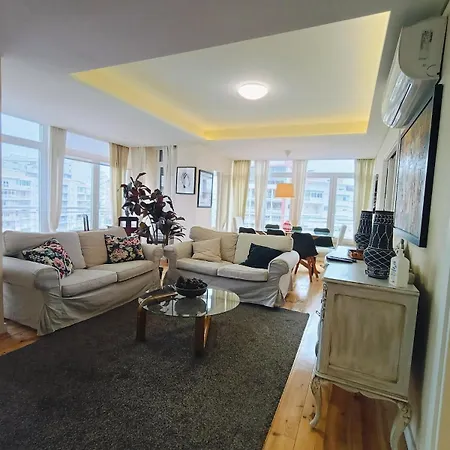 Duplex For 8 Lisboa