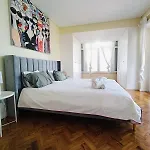 Duplex For 8 * Лиссабон