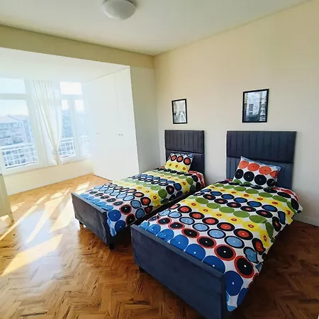 Duplex For 8 Lissabon