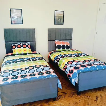 Duplex For 8 아파트 *