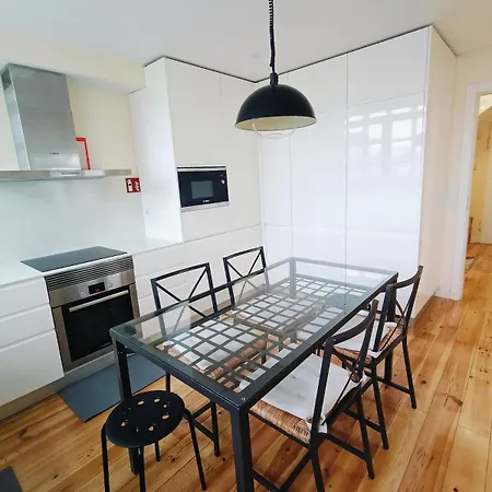 Duplex For 8 아파트 *